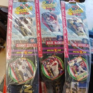 3 baseball kites with cards included. Never opened